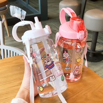 2000ML Veľkú Kapacitu Fľaša na Vodu Cartoon Prenosné Športové Fľaše s Slamy Kempovanie Cyklistické Cestovné Plastové Šťavy Drinkware