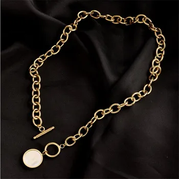Kshmir 2021 nové módne titánové ocele reťazca krátky náhrdelník ženy vintage kolo shell prívesok náhrdelník elegantné šperky 6706