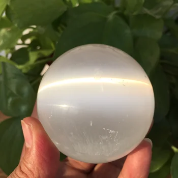 Prírodné pervious sadrové loptu selenite loptu crystal ball liečivú energiu kameňa 26827