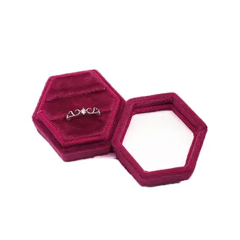 Velvet Dvojitý Krúžok Box Hexagon Svadobný Obrad Krúžok Box s Odnímateľným Vekom J78F