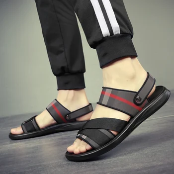 Sandále pre mužov 2020 trendy letné vonkajšie voľný čas non-slip beach luxusný sandál vysoko kvalitné mäkké jediným dual-purpose sandál