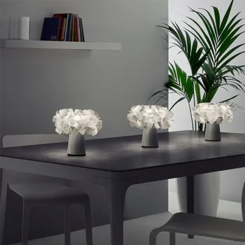 Slamp clizia Moderné biele stolové lampy Nordic PVC Kvet Svetlo Deti art deco lampy, Akryl Svietidlá, spálne, stolná lampa