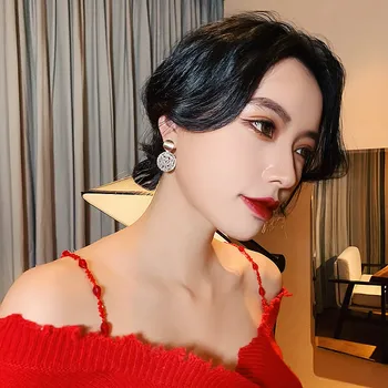 Nový kórejský Temperament Lesklé, Jemné Krištáľové Náušnice pre Ženy Joker Geometrické Kruhové Drop Earings Módne Šperky 2020