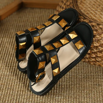 Originálne Kožené Ženy Sandále 2021 Nové Značky Nízke Námestie Päty Čierne Biele Šaty Na Bežné Ríme Topánky Gladiator Sandále Veľkosť 34-39