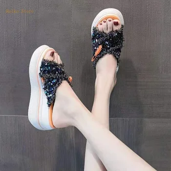 Papuče pre ženy je vonkajšie nosenie 2021 lete nové sequined vysoké podpätky pláže topánky s hrubou-soled kliny a sandále, topánky