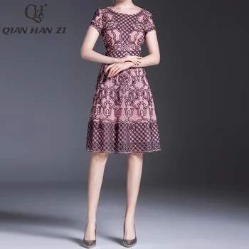 Qian Han Zi 2020 plus veľkosť šaty módne letné šaty Dámske krátky rukáv vysokej kvality strany vintage Slim Vyšívané šaty