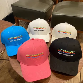 Výšivky Vetements šiltovku Ženy Muži Najlepšiu Kvalitu Rainbow Klobúk baseball čiapky, klobúky pre ženy móda