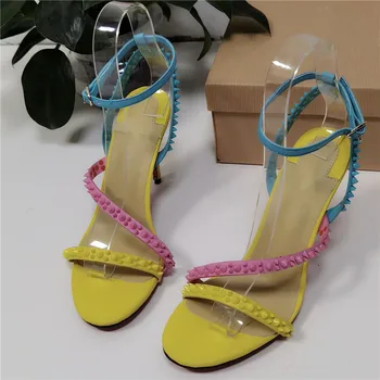 Letné nový štýl sexi móda ženy žlté sandále zdobené hrotmi strappy stiletto striptérka vysokých podpätkoch 12 cm 10 cm