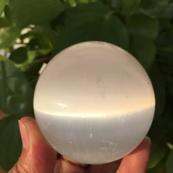 Prírodné pervious sadrové loptu selenite loptu crystal ball liečivú energiu kameňa
